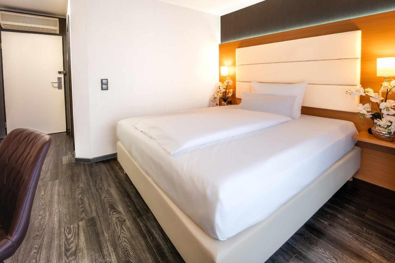 Plaza Inn Heilbronn Bagian luar foto