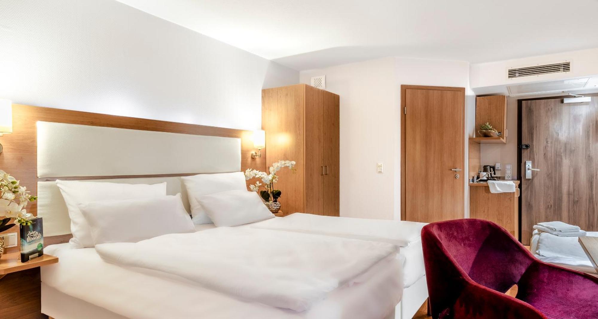 Plaza Inn Heilbronn Bagian luar foto